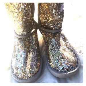 Silver and Gold Sequin Boots. Size (8)
